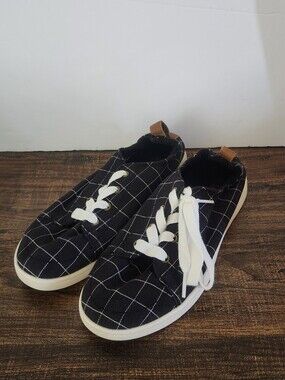 Spenco Casual Shoes With White Laces
